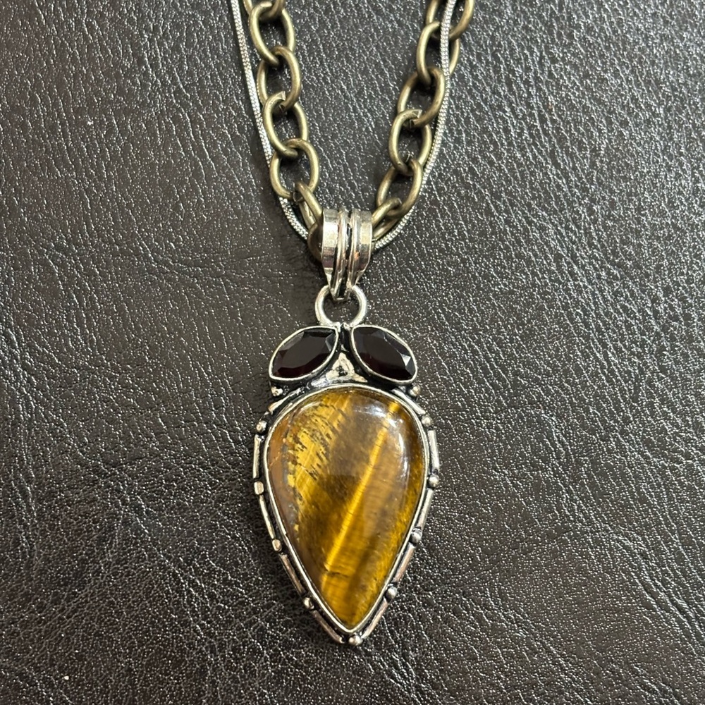 Elegant Silver and Gold 925Stamped Tiger’s Eye Pendant on a DoubleChain Necklace - Picture 6 of 9